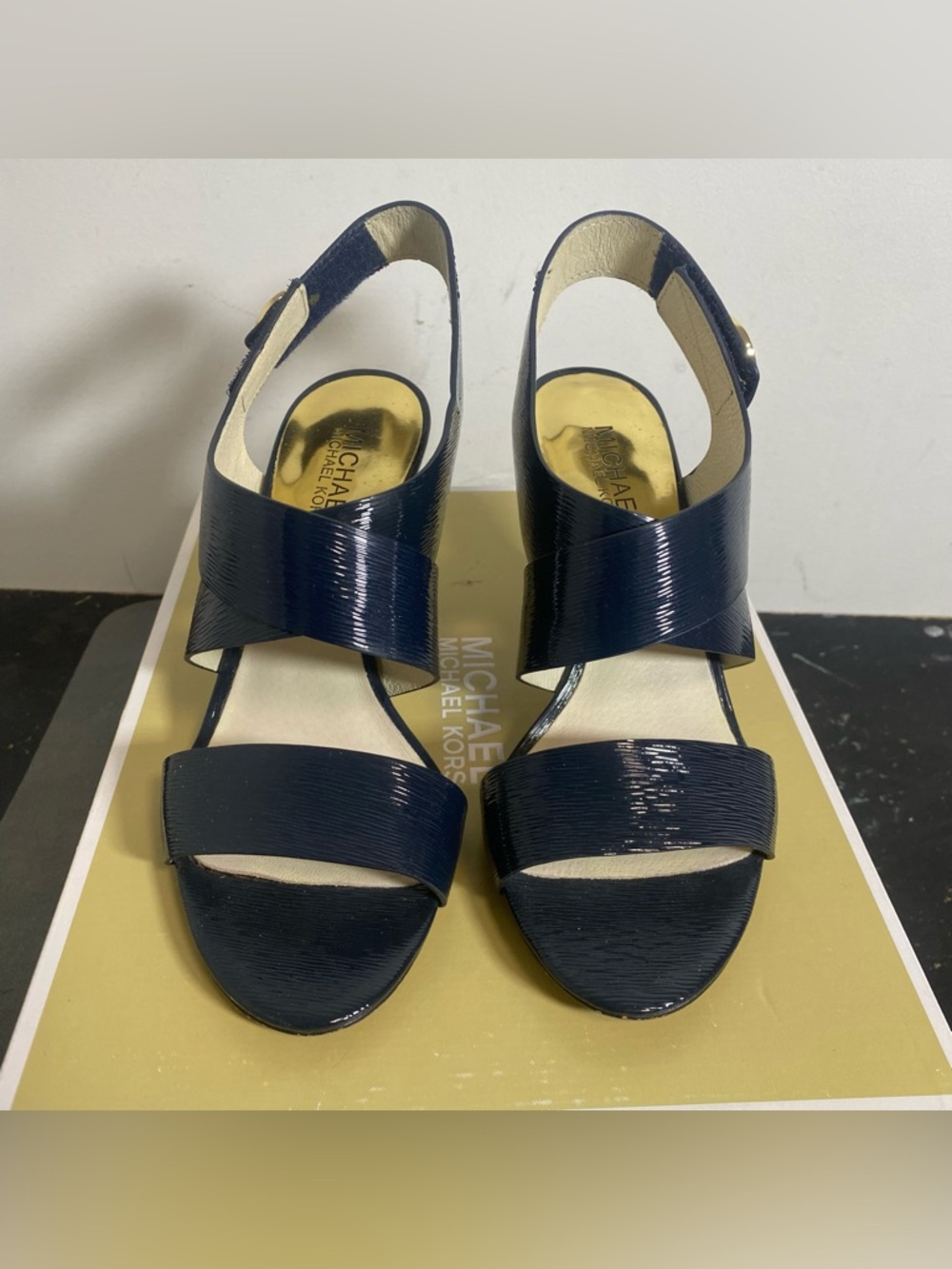 Size 6 1/2M -8W Michael Kors Joselle Open Toe Heel